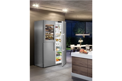 Side by side cu vitrina vinuri Liebherr PremiumPlus SBSes 8496, NoFrost, BioFresh, 645 l, Clasa D, argintiu